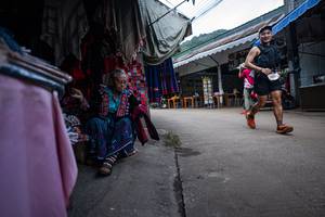 BIB: 3566, 102000
                            <button type="button" onclick="openModal(22795431)" class="btn btn-primary btn-sm float-right btn-popup" data-toggle="modal" data-target=".modal-high-quality">
                        <i class="fas fa-shopping-cart"></i> Add to Cart
                    </button>
                                            <button type="button" onclick="isThisMe(22795431, true)" class="btn btn-success btn-sm float-right btn-popup btn-isme hidden" data-toggle="tooltip" data-placement="bottom" title="นี่คือรูปของคุณใช่ไหม คลิกที่นี่เพื่อเอาเข้าอัลบั้ม">
                        <i class="fas fa-plus"></i> Add to album
                    </button>
                    <button type="button" onclick="isThisMe(22795431, false)" class="btn btn-warning btn-sm float-right btn-popup btn-isnotme hidden">
                        <i class="fas fa-ban"></i> Remove from album
                    </button>